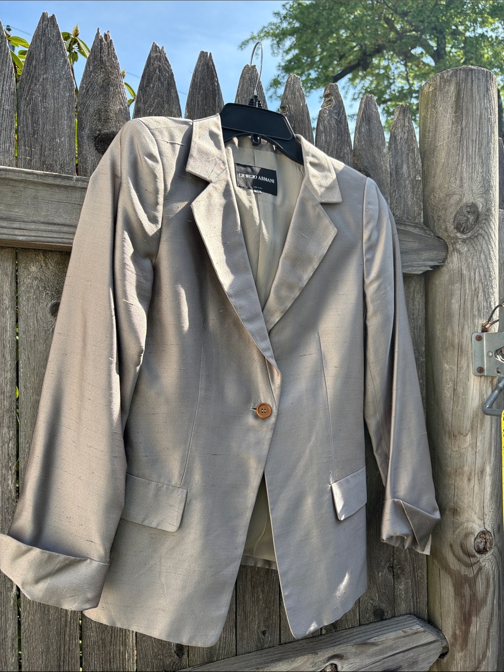 Giorgio Armani size 40 silk silver blazer!!